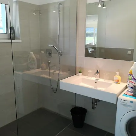Luxury City Airport Apartment *